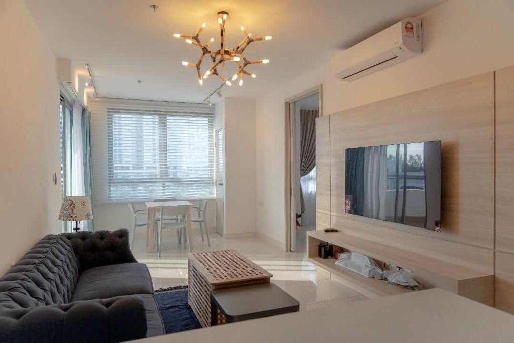 Pintarman Suites @ Miri Times Square Exteriör bild